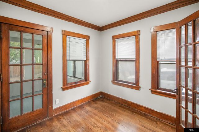 2881 Mary Street, Omaha, NE 68112