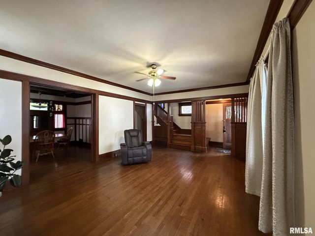 682 WILLARD Street, Galesburg, IL 61401