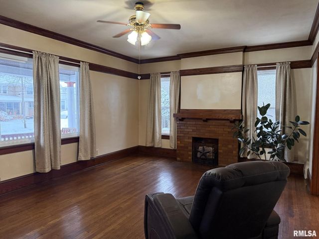 682 WILLARD Street, Galesburg, IL 61401