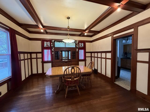 682 WILLARD Street, Galesburg, IL 61401