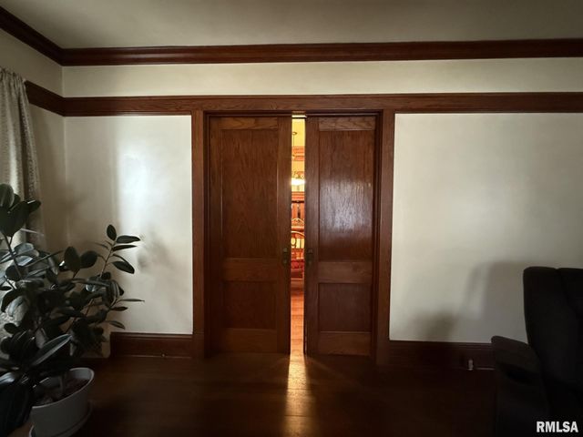 682 WILLARD Street, Galesburg, IL 61401