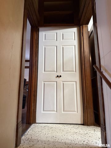 682 WILLARD Street, Galesburg, IL 61401