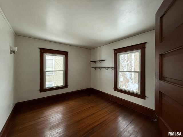 682 WILLARD Street, Galesburg, IL 61401