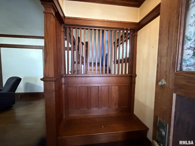 682 WILLARD Street, Galesburg, IL 61401