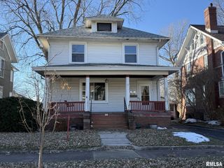 682 WILLARD Street, Galesburg, IL 61401