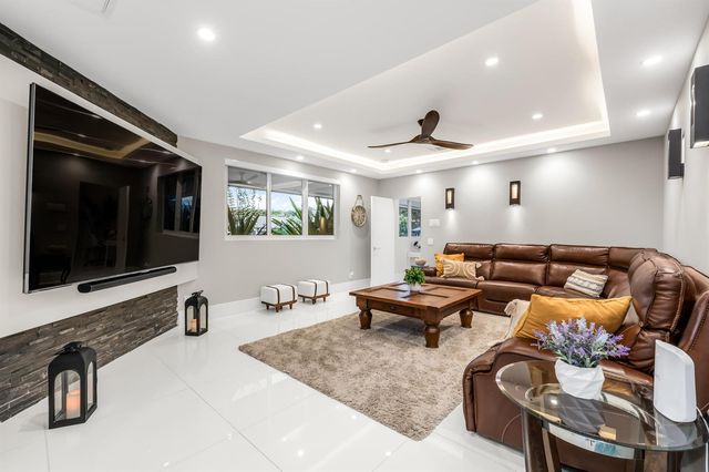 3521 Glenwood Court, Delray Beach, FL 33445