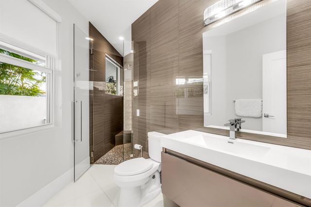 3521 Glenwood Court, Delray Beach, FL 33445