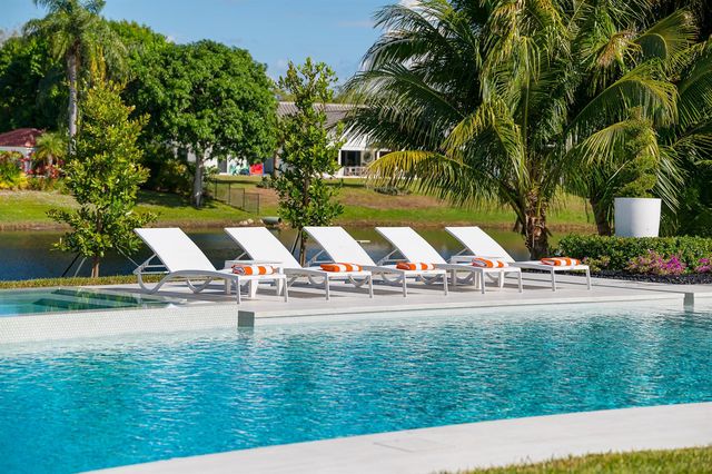 3521 Glenwood Court, Delray Beach, FL 33445