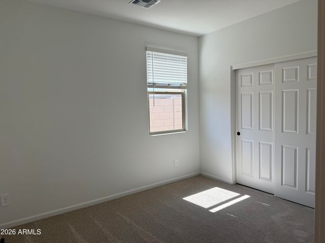 18252 W CREEDANCE Boulevard, Surprise, AZ 85387