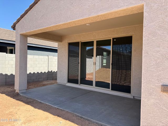 18252 W CREEDANCE Boulevard, Surprise, AZ 85387