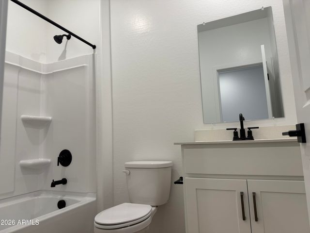18252 W CREEDANCE Boulevard, Surprise, AZ 85387