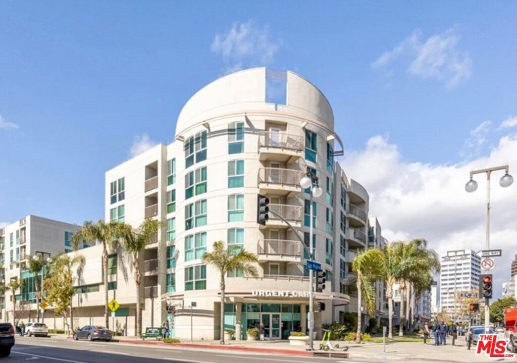 267 S San Pedro Street 602, Los Angeles, CA 90012 — exterior