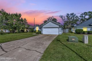 1784 NORTHGLEN Circle, Middleburg, FL 32068