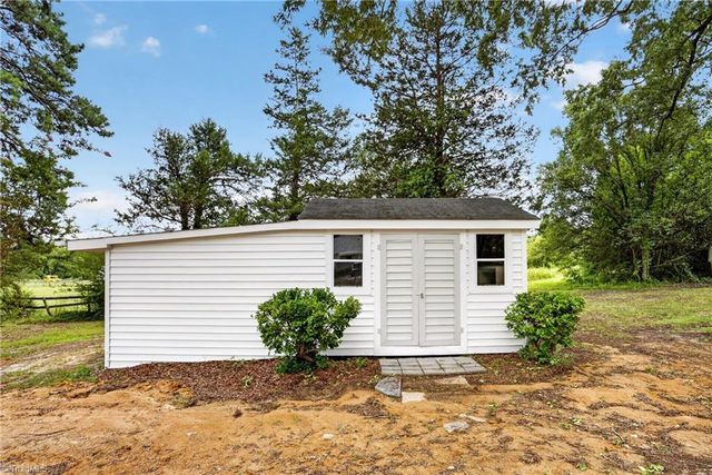 4918 Old Way Road, Browns Summit, NC 27214