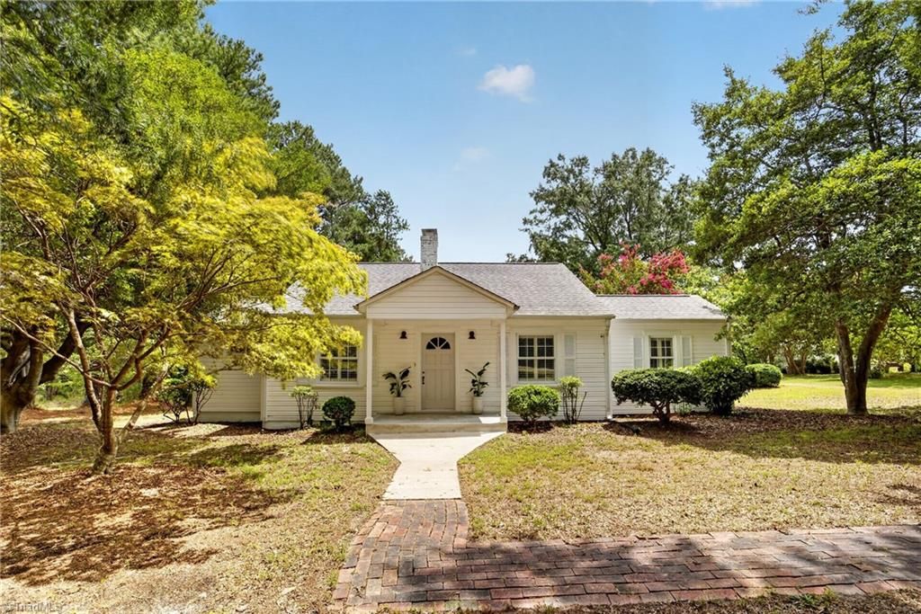 4918 Old Way Road, Browns Summit, NC 27214