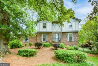 435 Stonebridge Drive, Roswell, GA 30075