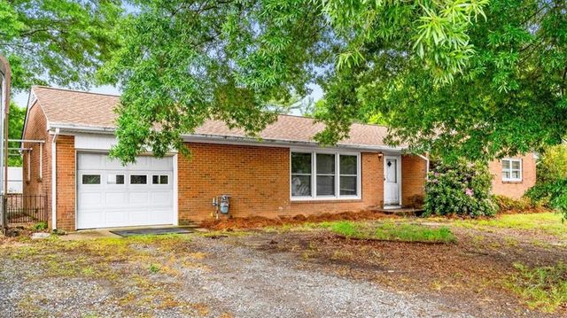 288 Frye Bridge Road, Clemmons, NC 27012