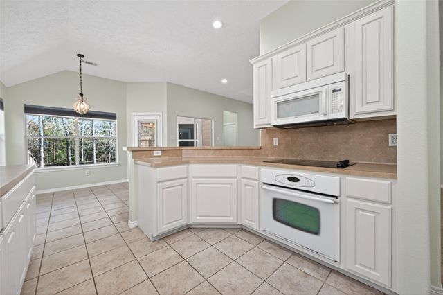 10542 Parkside Drive, Willis, TX 77318