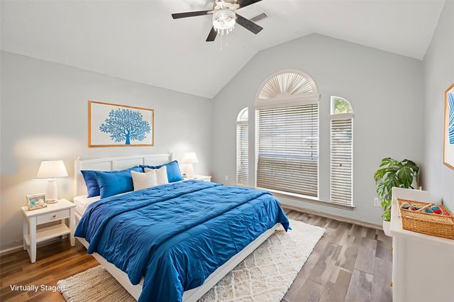 10542 Parkside Drive, Willis, TX 77318