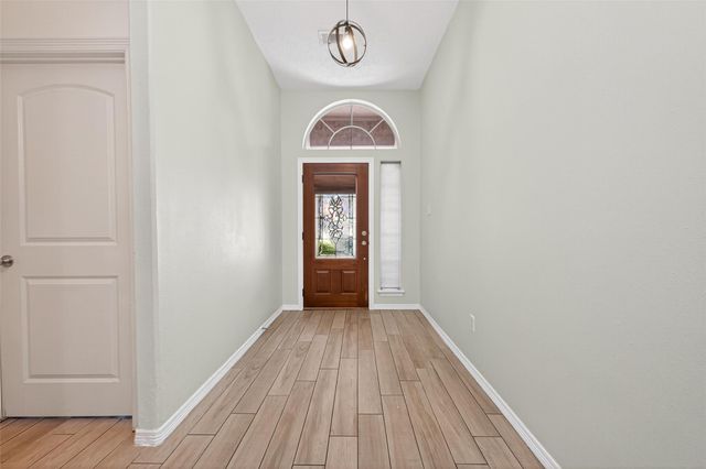 10542 Parkside Drive, Willis, TX 77318