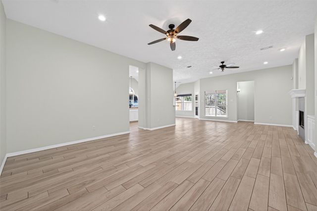 10542 Parkside Drive, Willis, TX 77318