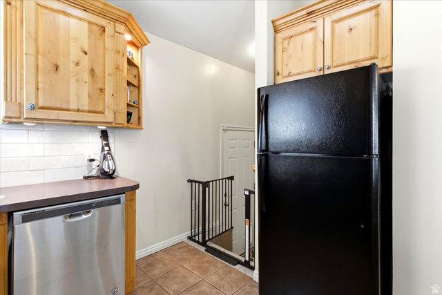 863 TAYLOR AVE, Ogden, UT 84404