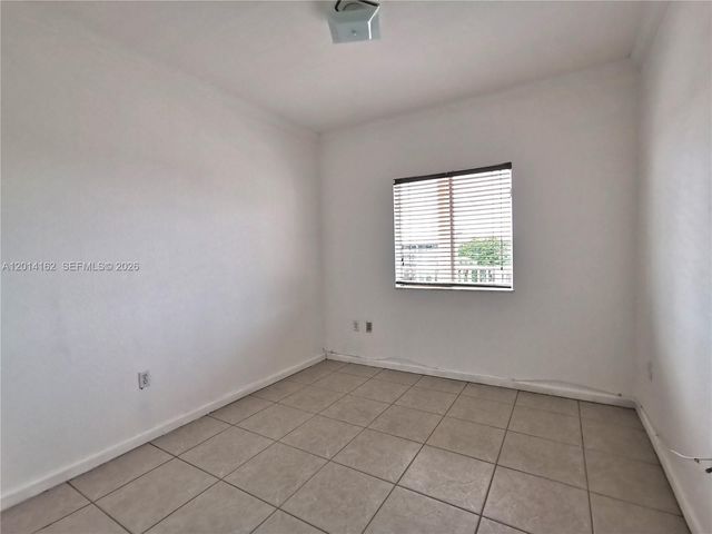 17350 NW 67th Ave 301, Hialeah, FL 33015