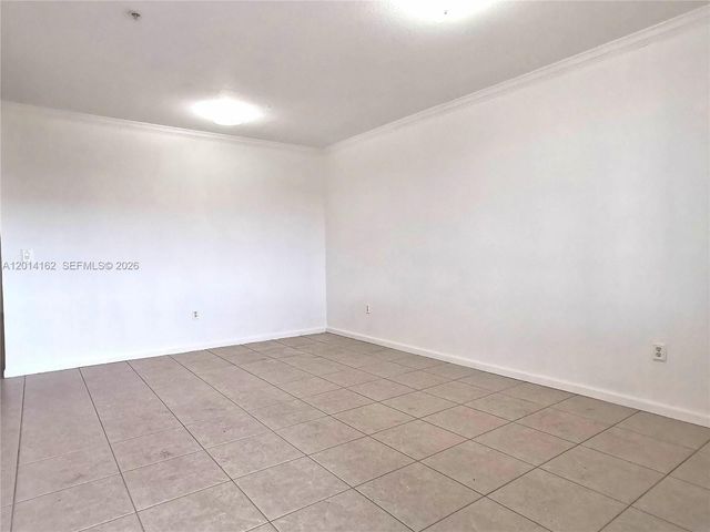 17350 NW 67th Ave 301, Hialeah, FL 33015