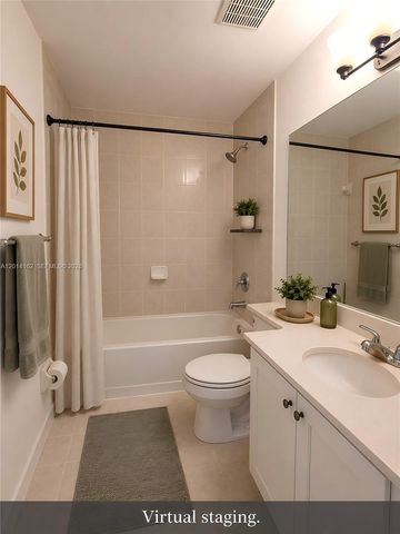 17350 NW 67th Ave 301, Hialeah, FL 33015