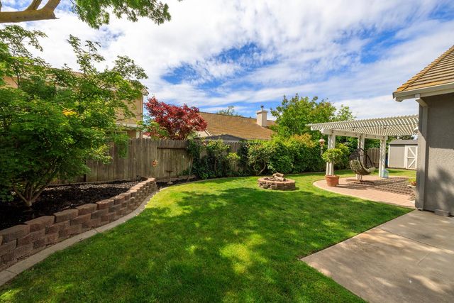 2505 Mission Ct, Escalon, CA 95320
