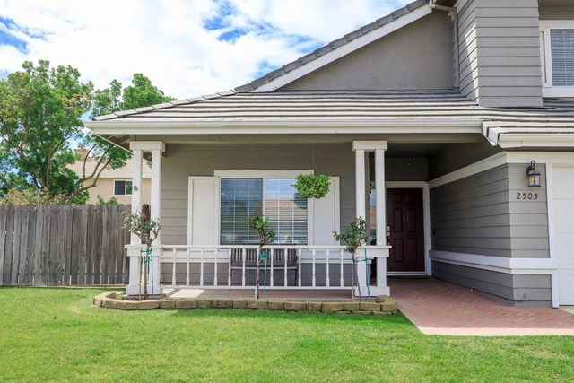 2505 Mission Ct, Escalon, CA 95320