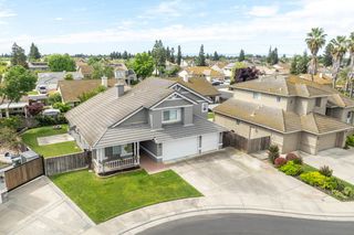 2505 Mission Ct, Escalon, CA 95320