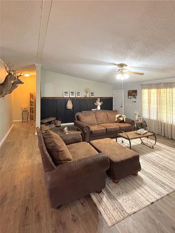 19792 Creekside Drive, Flint, TX 75762