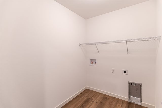 637 Catherine Drive, Tiffin, IA 52340