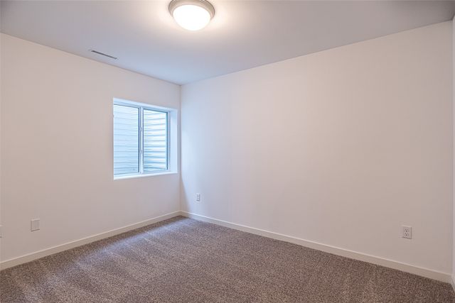 637 Catherine Drive, Tiffin, IA 52340