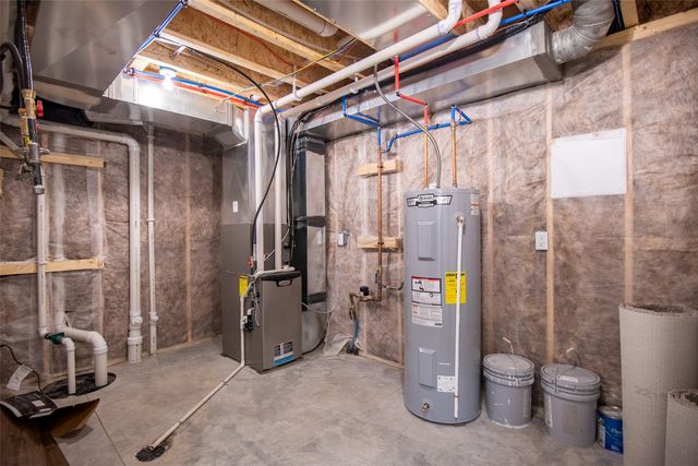 637 Catherine Drive, Tiffin, IA 52340