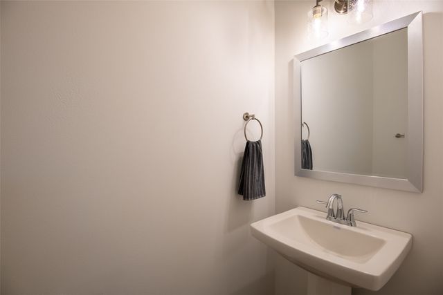 637 Catherine Drive, Tiffin, IA 52340