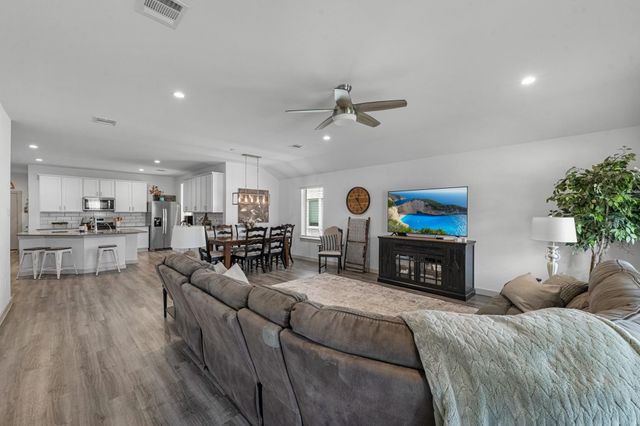 923 Kinder Sky Lane, Rosharon, TX 77583