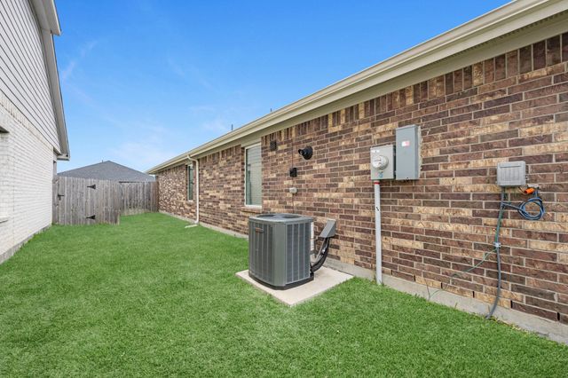 923 Kinder Sky Lane, Rosharon, TX 77583