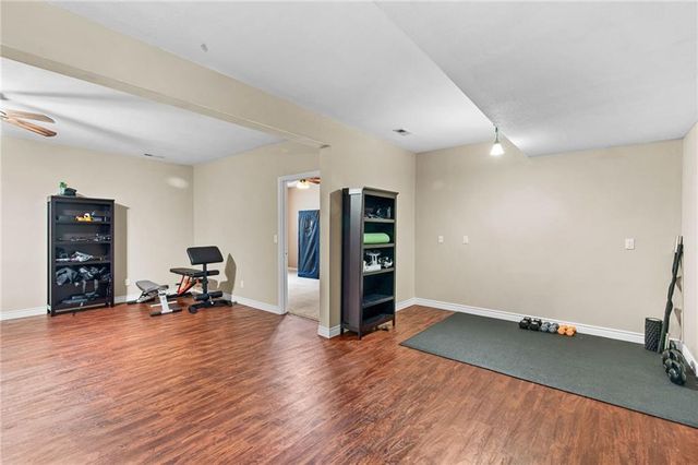 10727 N Tennessee Avenue, Kansas City, MO 64157