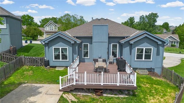 10727 N Tennessee Avenue, Kansas City, MO 64157