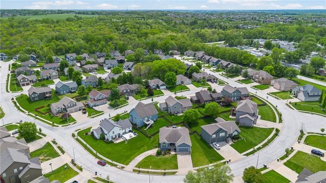 10727 N Tennessee Avenue, Kansas City, MO 64157