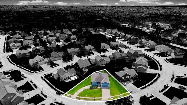 10727 N Tennessee Avenue, Kansas City, MO 64157