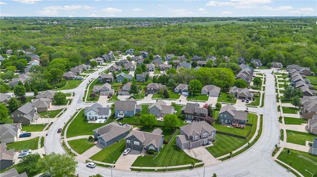 10727 N Tennessee Avenue, Kansas City, MO 64157