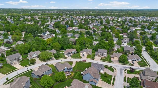 10727 N Tennessee Avenue, Kansas City, MO 64157
