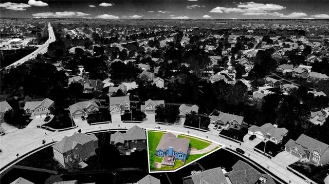 10727 N Tennessee Avenue, Kansas City, MO 64157