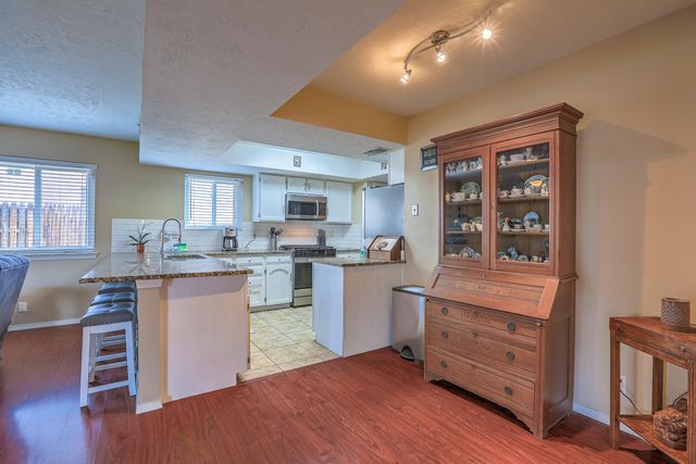 11109 Hagen Road NE, Albuquerque, NM 87111