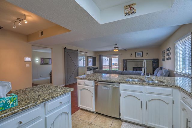 11109 Hagen Road NE, Albuquerque, NM 87111