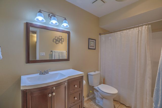 11109 Hagen Road NE, Albuquerque, NM 87111