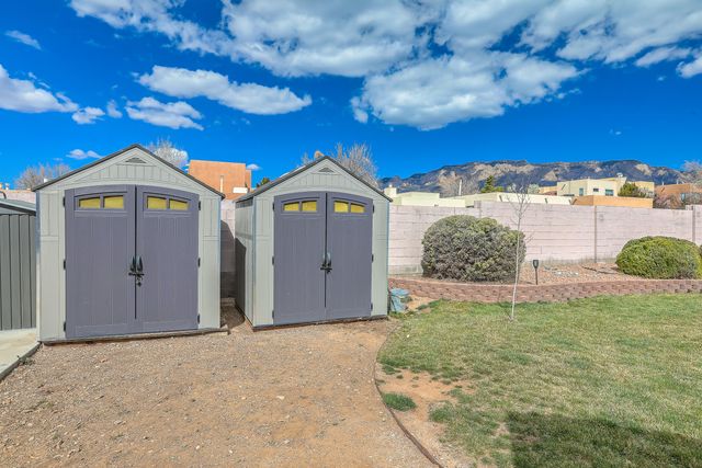 11109 Hagen Road NE, Albuquerque, NM 87111